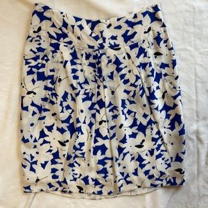 ANTHRO Odille Size 4 Silk Skirt Blue/Black/White Floral